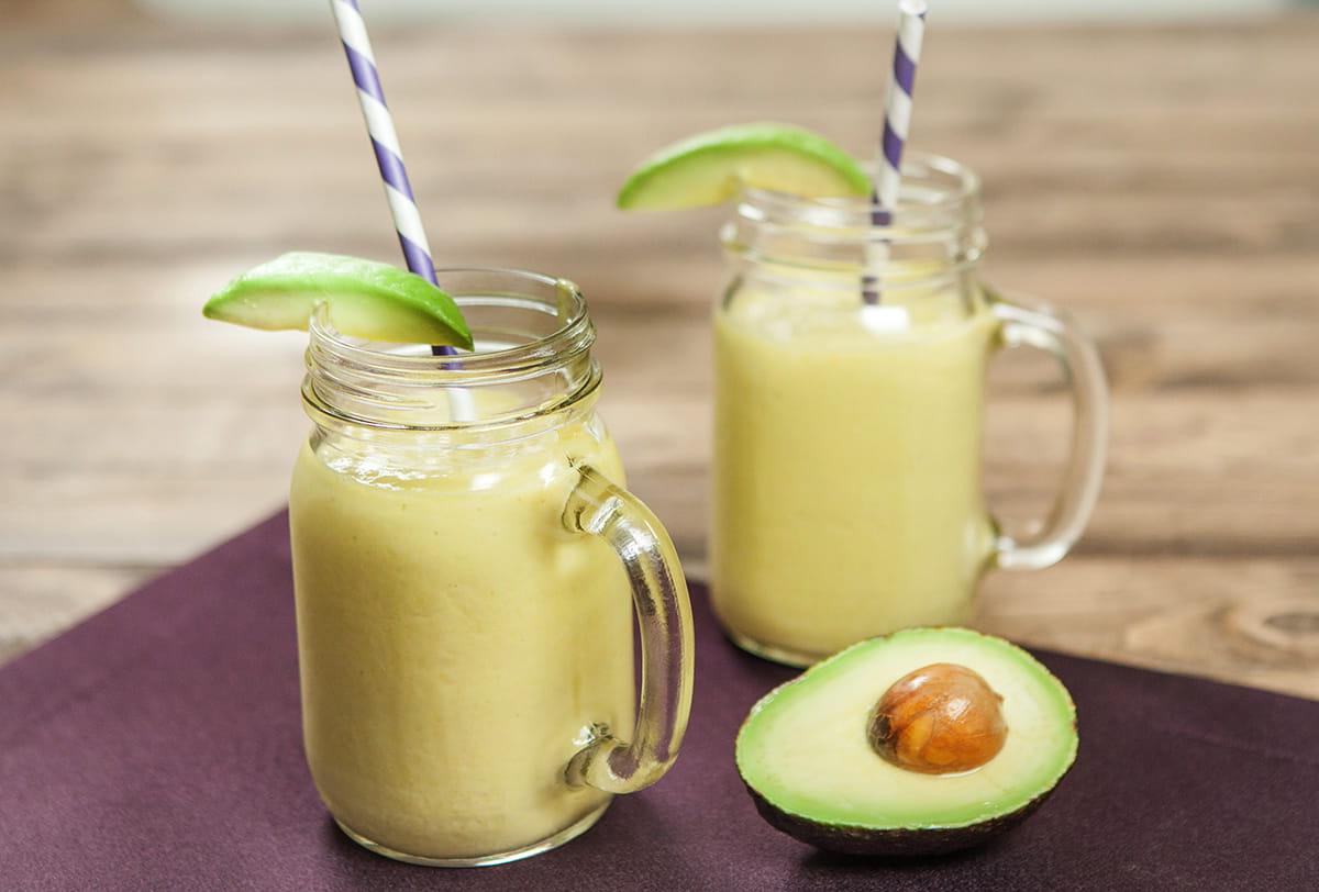 Avocado and Coconut Refresher Smoothie